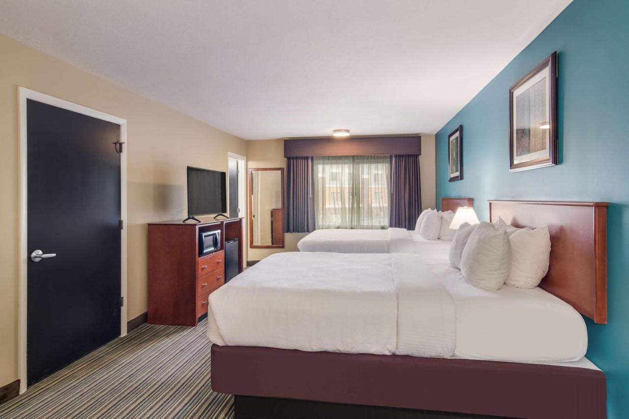 Best Western Plus Traverse City Exterior foto