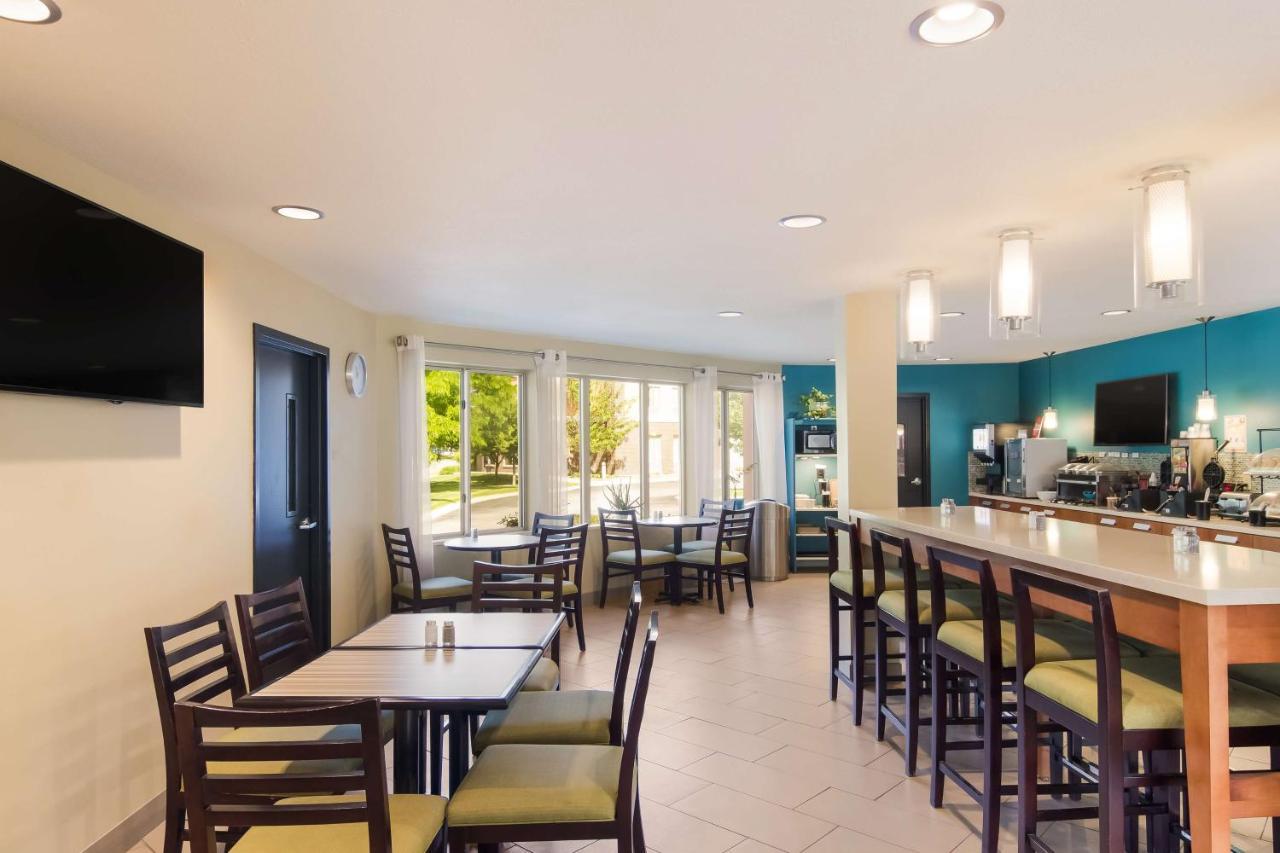 Best Western Plus Traverse City Exterior foto
