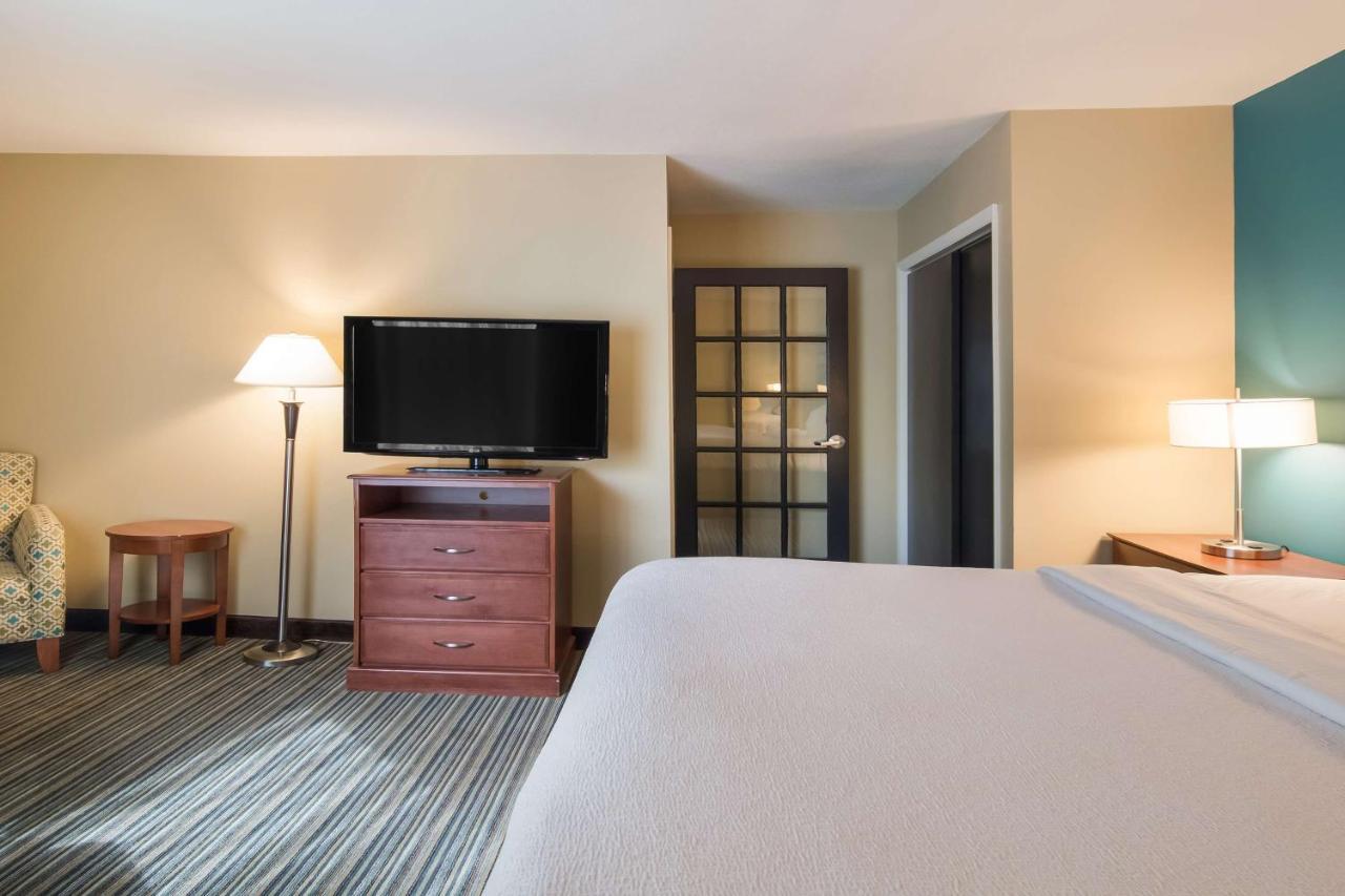 Best Western Plus Traverse City Exterior foto