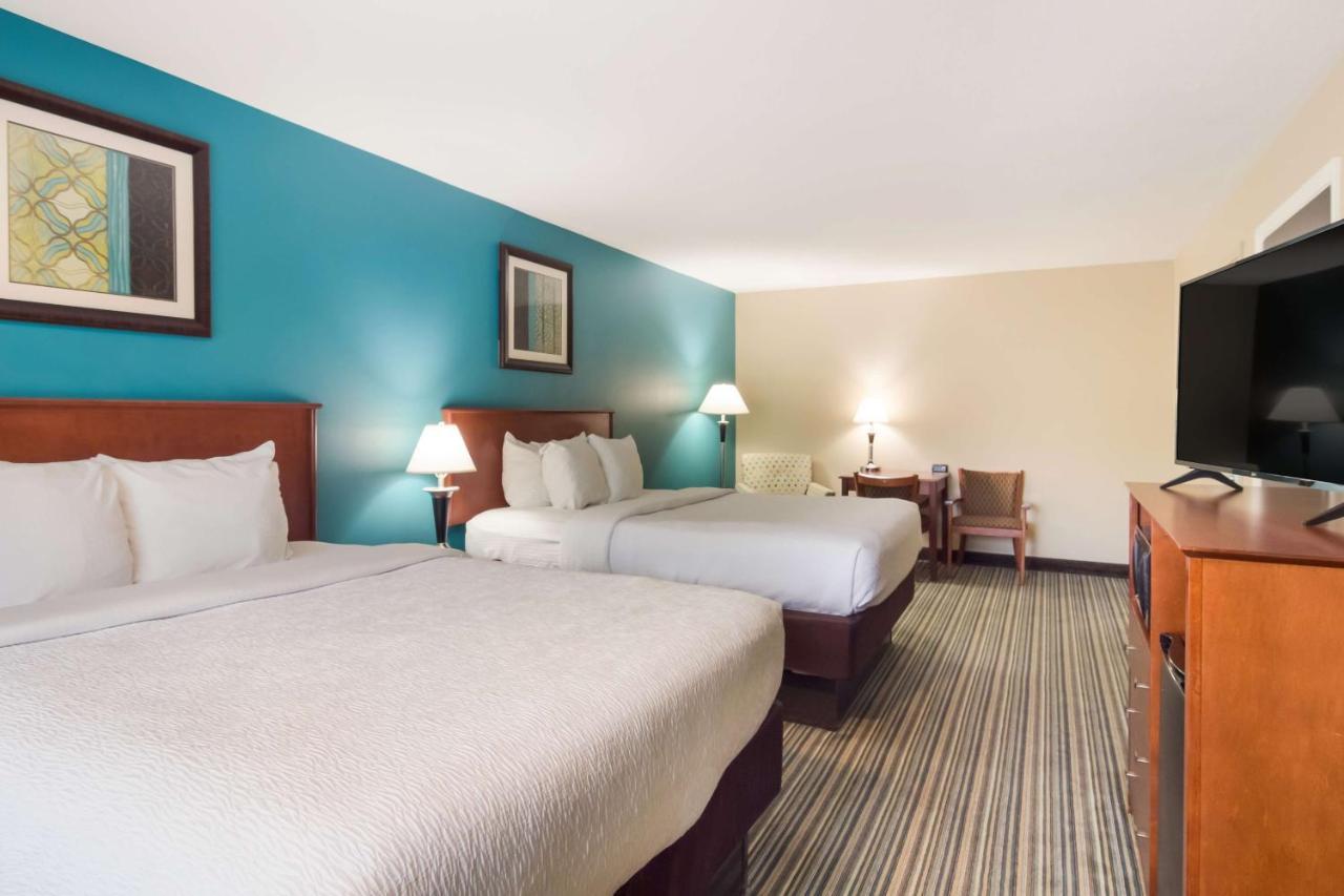 Best Western Plus Traverse City Exterior foto