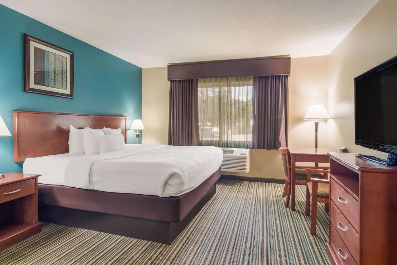 Best Western Plus Traverse City Exterior foto