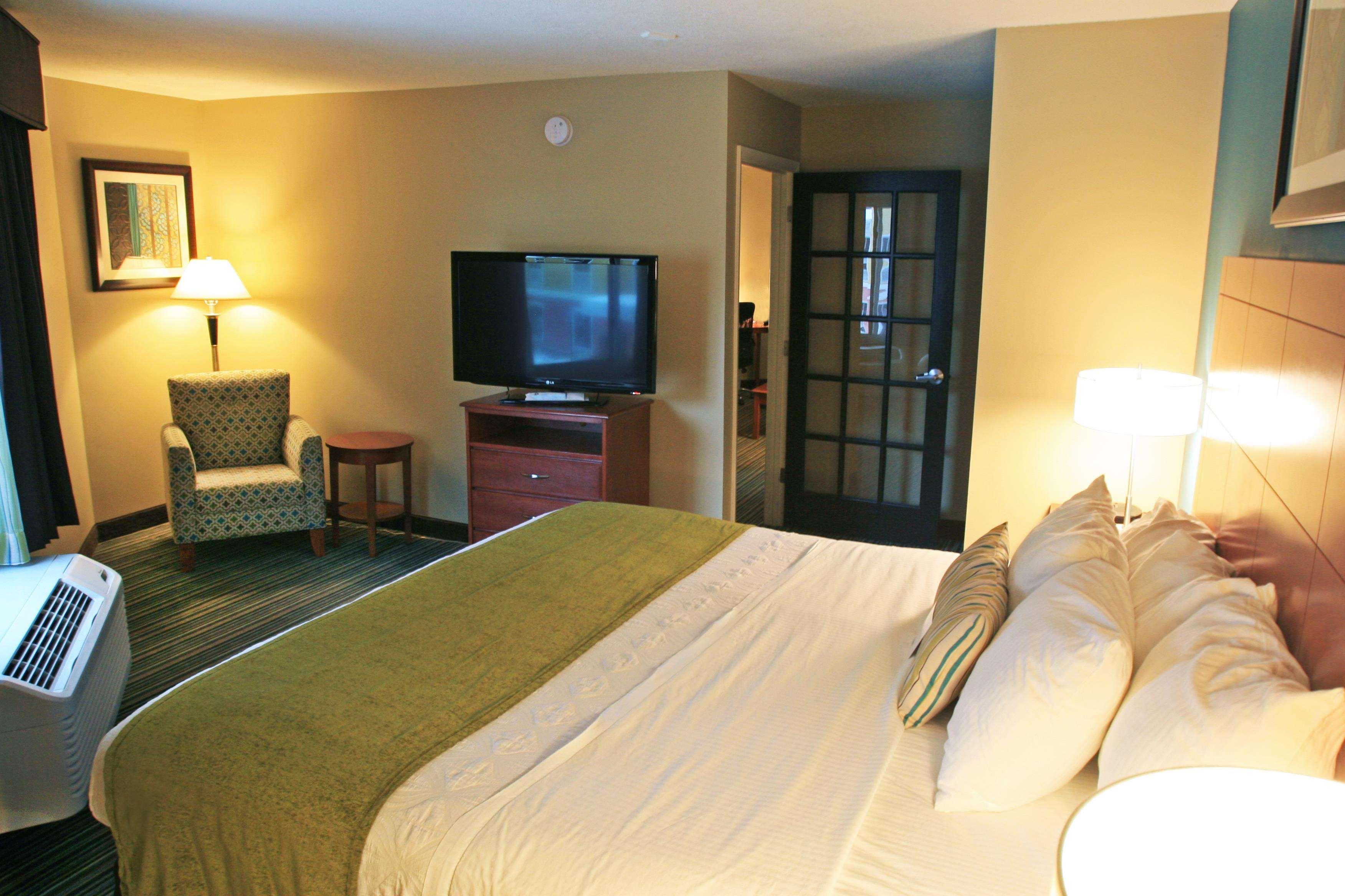 Best Western Plus Traverse City Exterior foto