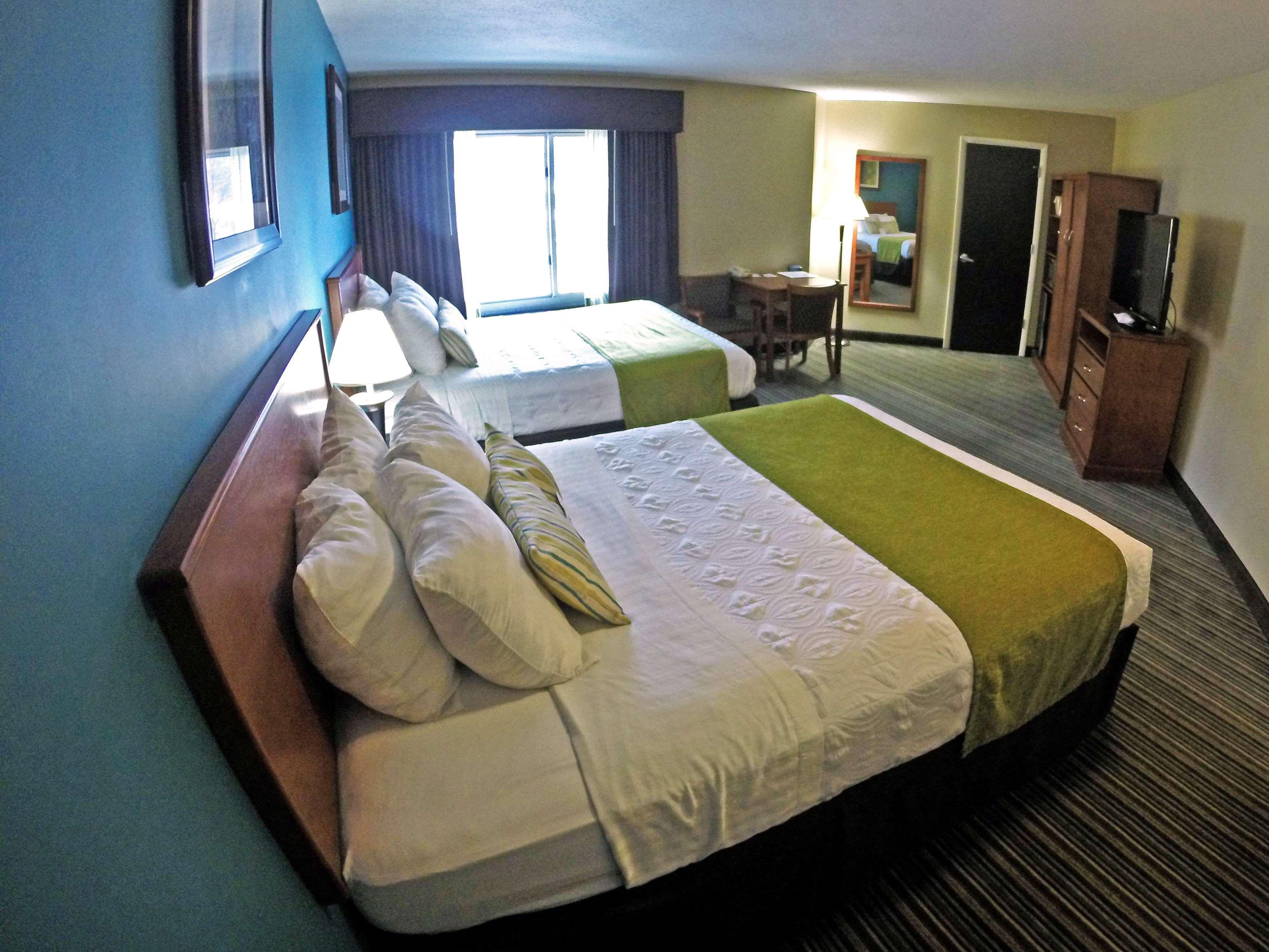 Best Western Plus Traverse City Exterior foto