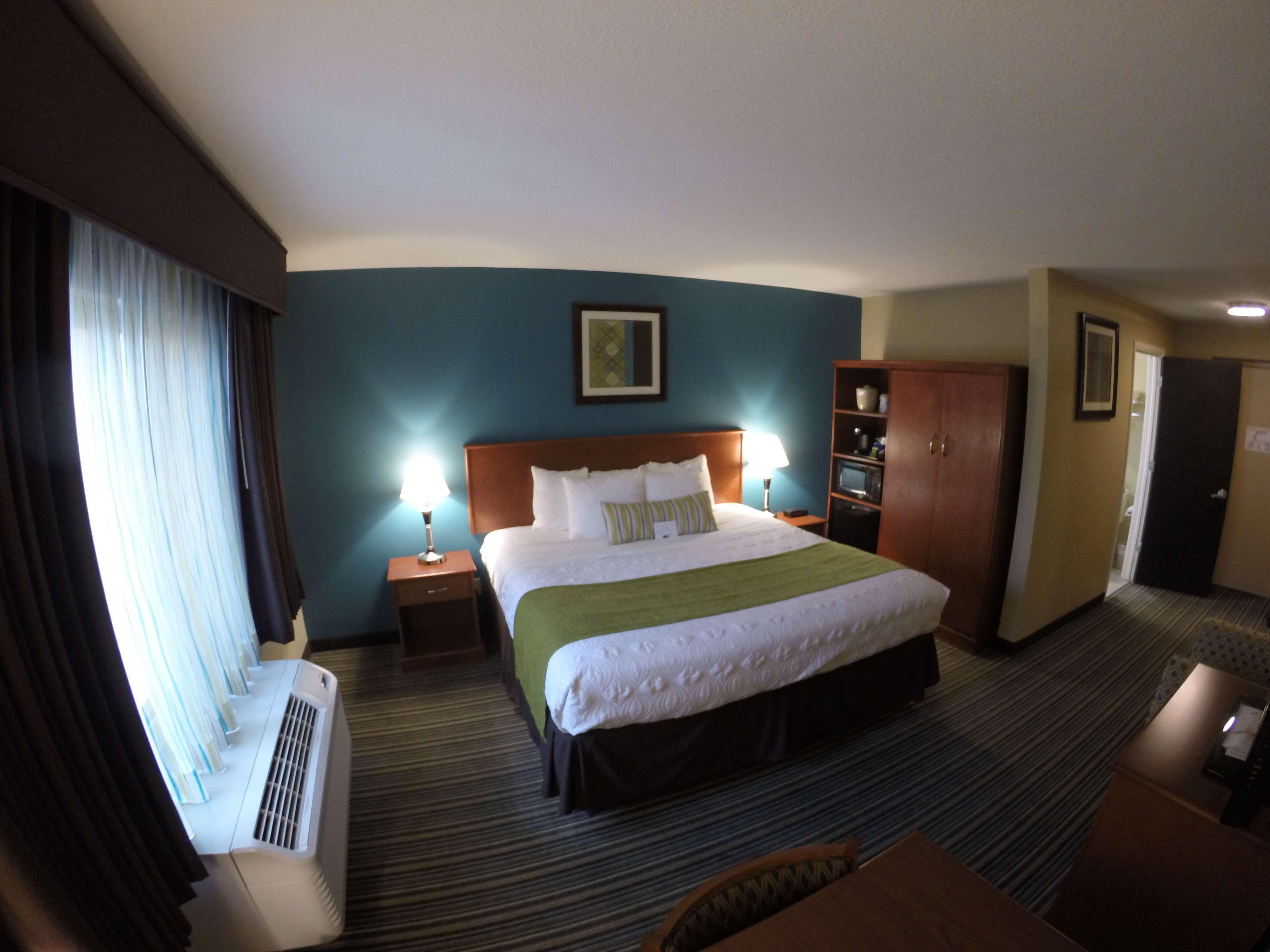 Best Western Plus Traverse City Exterior foto