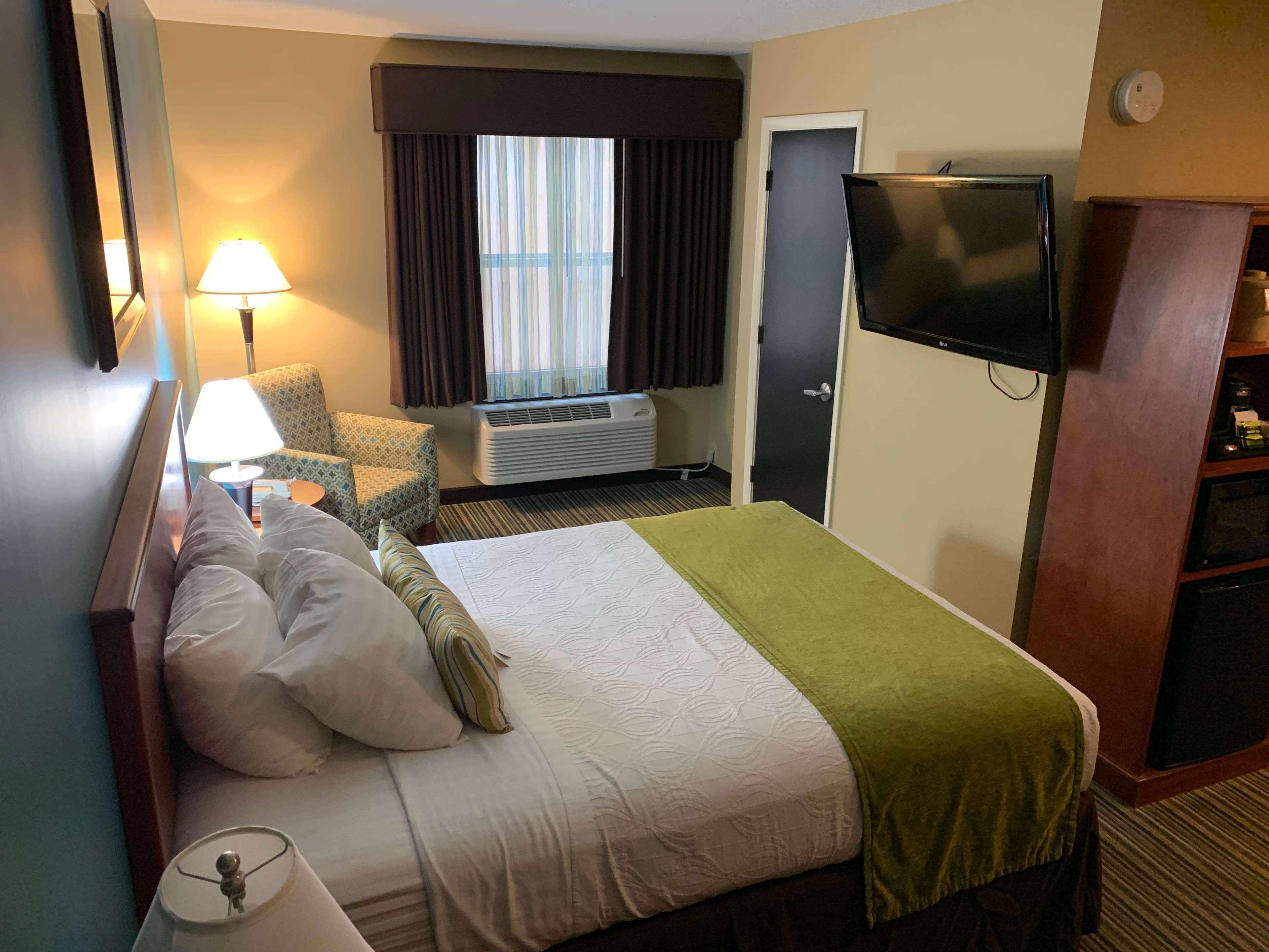 Best Western Plus Traverse City Exterior foto