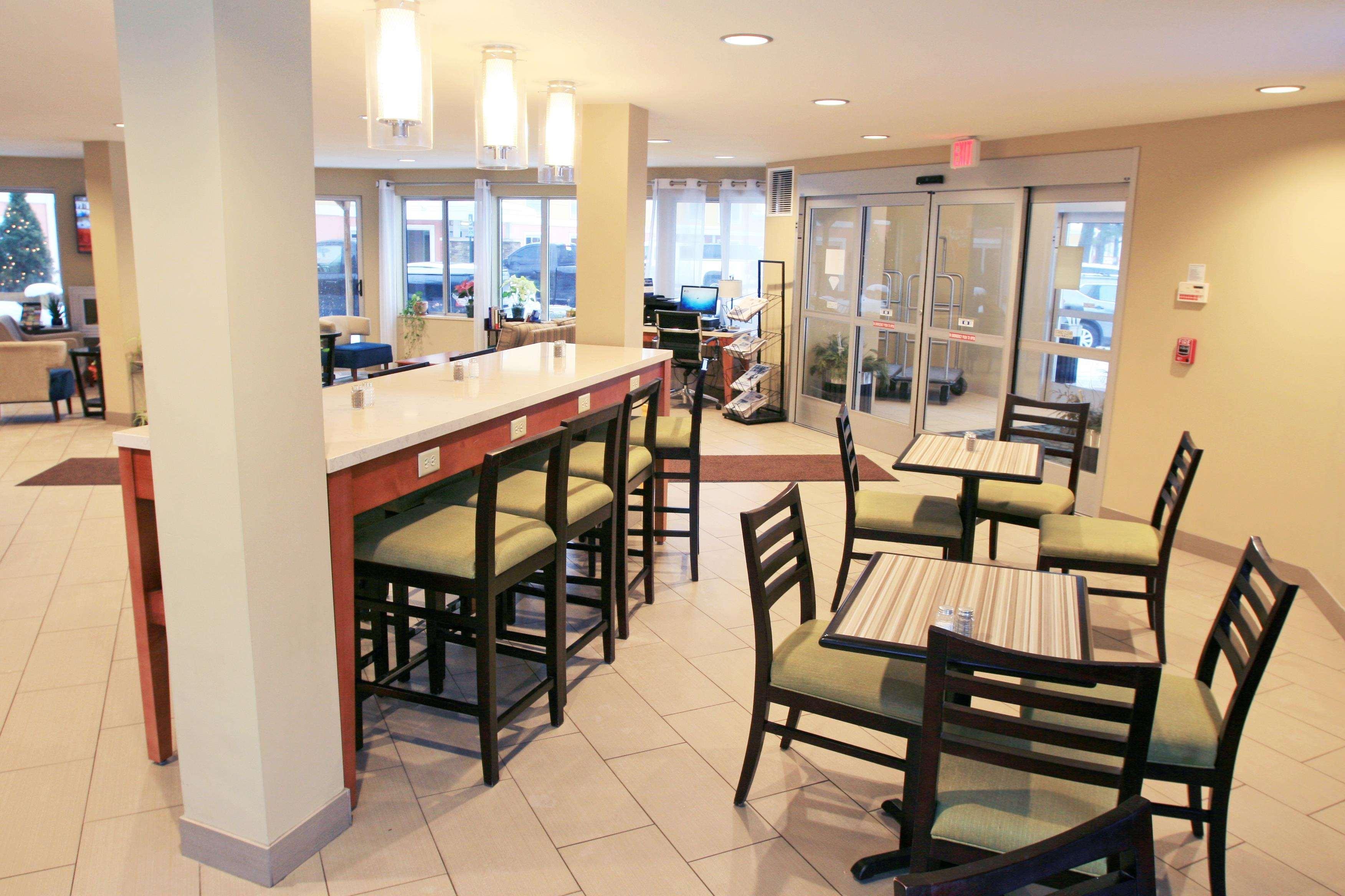 Best Western Plus Traverse City Exterior foto