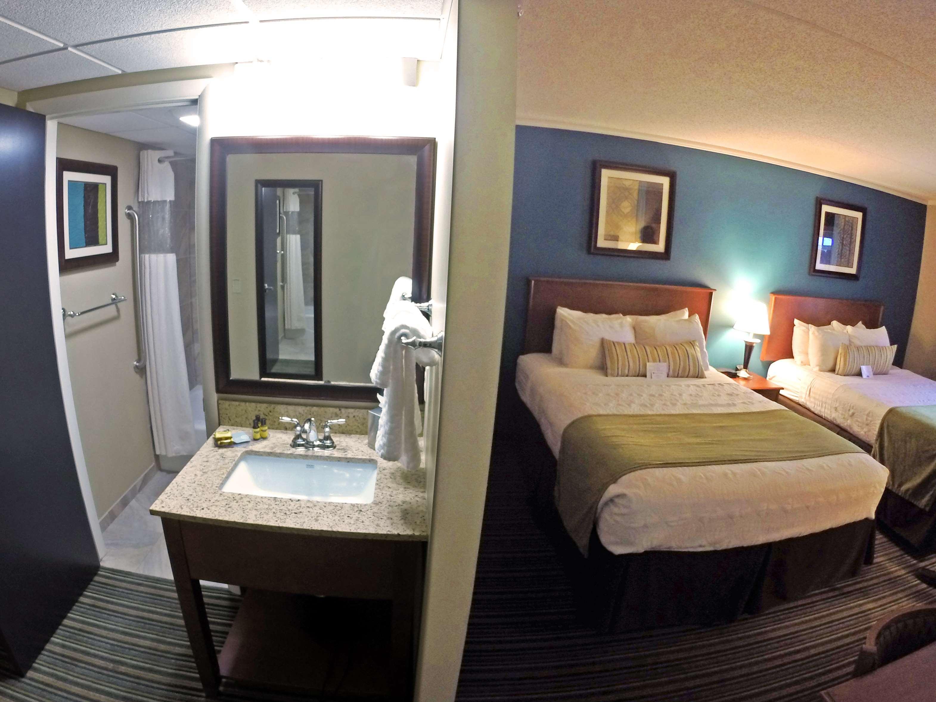 Best Western Plus Traverse City Exterior foto